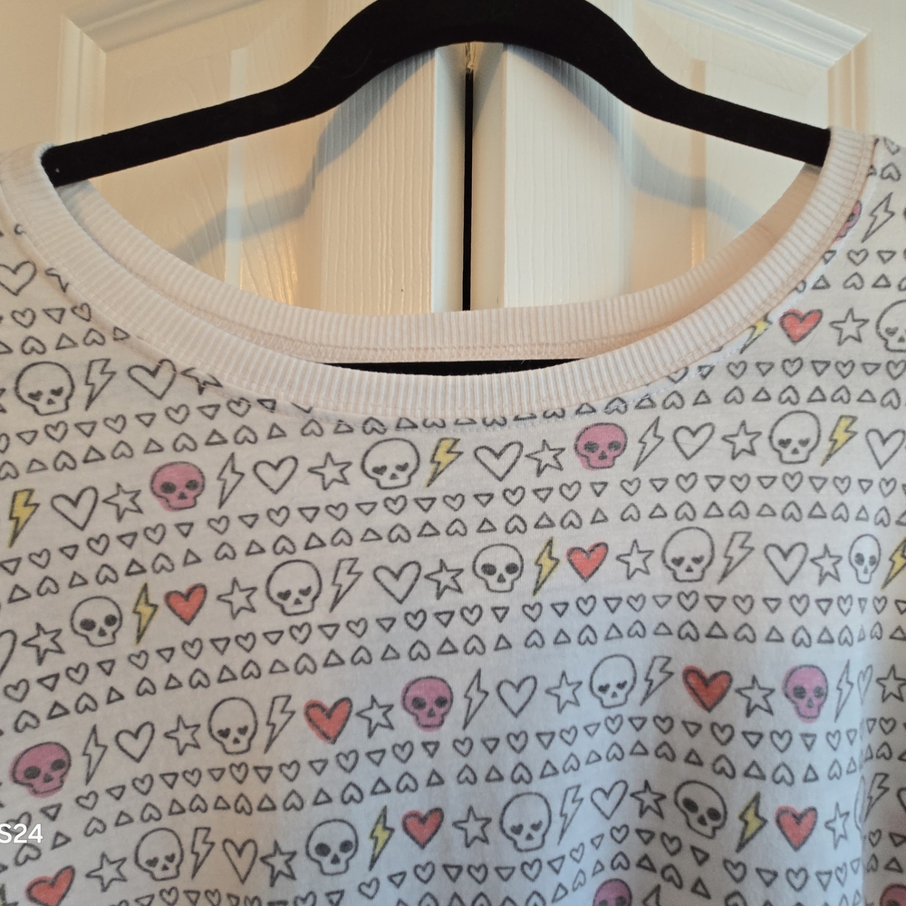 Torrid skully tshirt